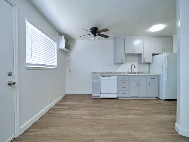 Orange Grove Apartments