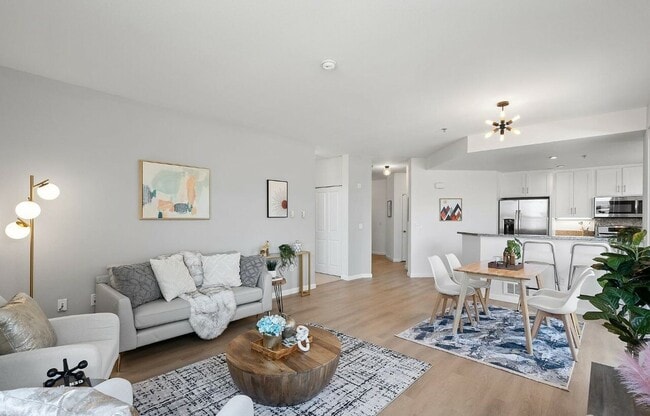 Building Photo - 501 Crescent Way Rental