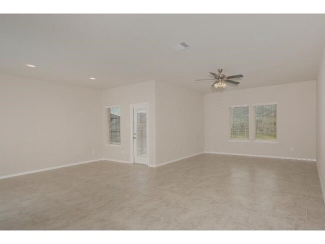 13824 Rock Island Trl