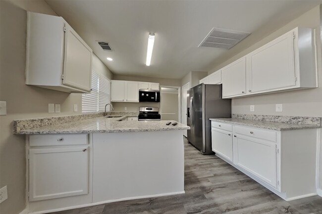 Photo - 19123 Oakway Dr