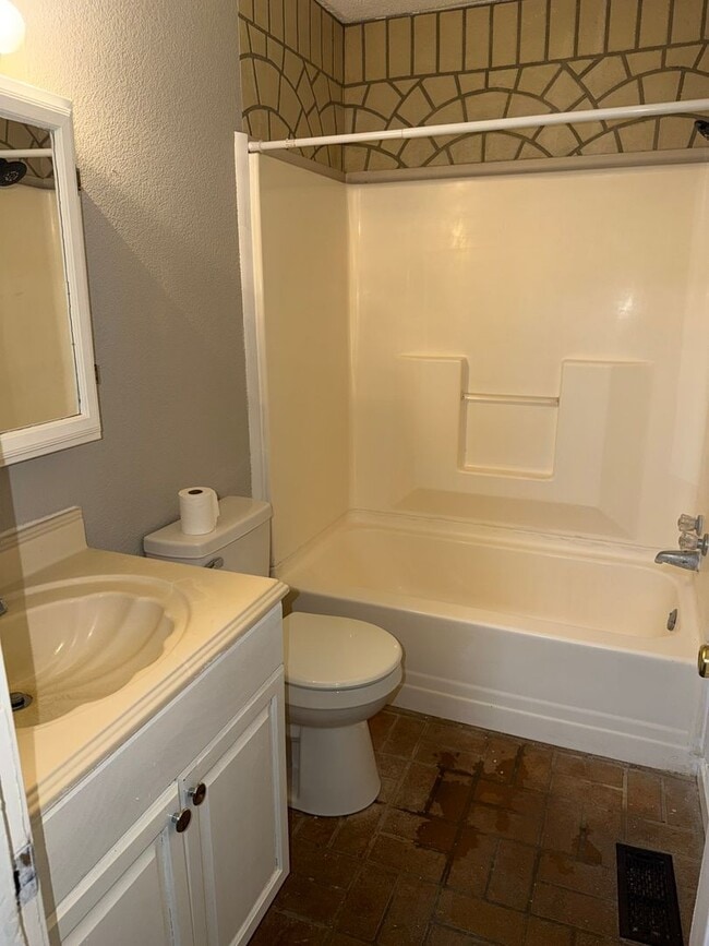 Photo - 3 Bedroom Plain Local Ranch