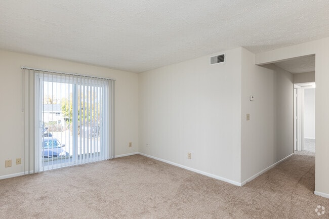 2BR, 1.5BA