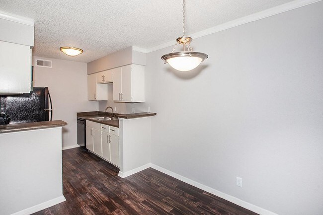 Photo - The Crossing at 1415