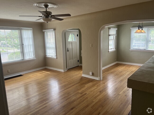 Building Photo - 1404 White Ave Rental