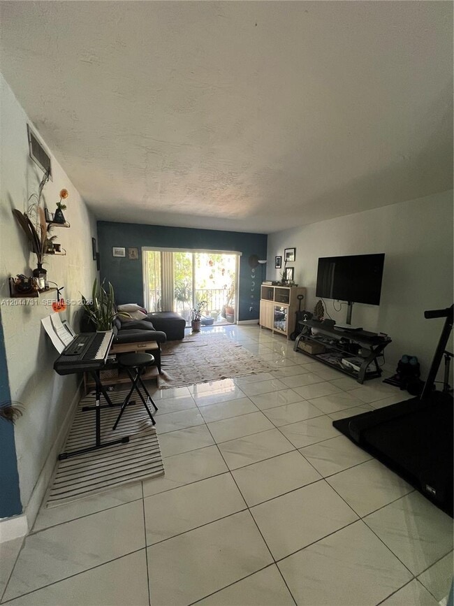 Photo - 6900 N Kendall Dr Unit A205