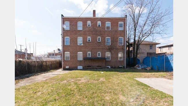 4806 Liberty Heights Ave