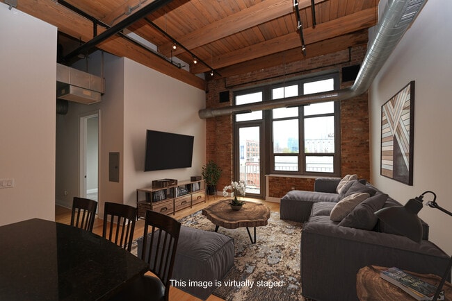Building Photo - 770 W Gladys Ave Unit 606 Rental