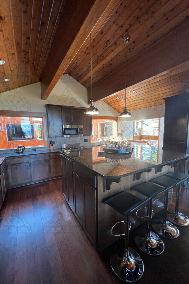 Photo - Fully Furnished Hood River Home