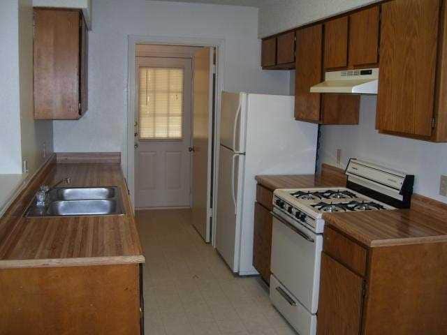 Photo - 2008 Alex Ave