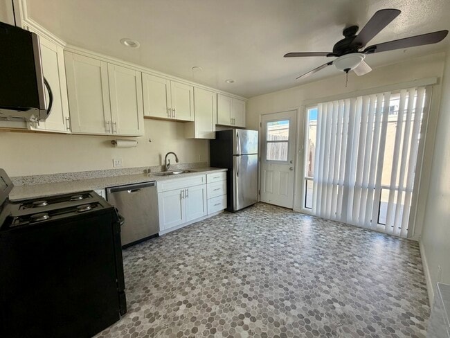 Building Photo - 4832 Jumano Ave