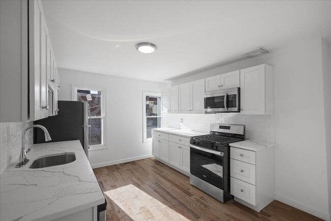 4100-4104 Howley Street - 4100-4104 Howley Street Apartment Unit 4100