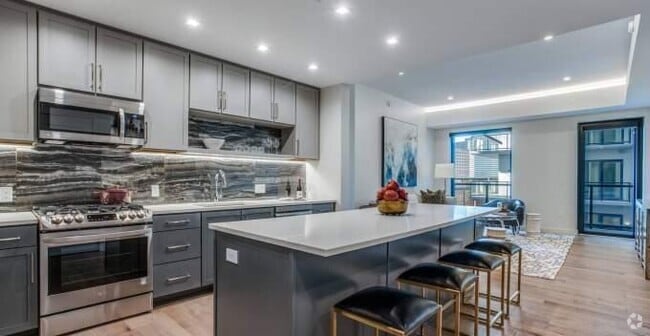 Building Photo - 1 bedroom in Dallas TX 75201 Unit 1235 Rental