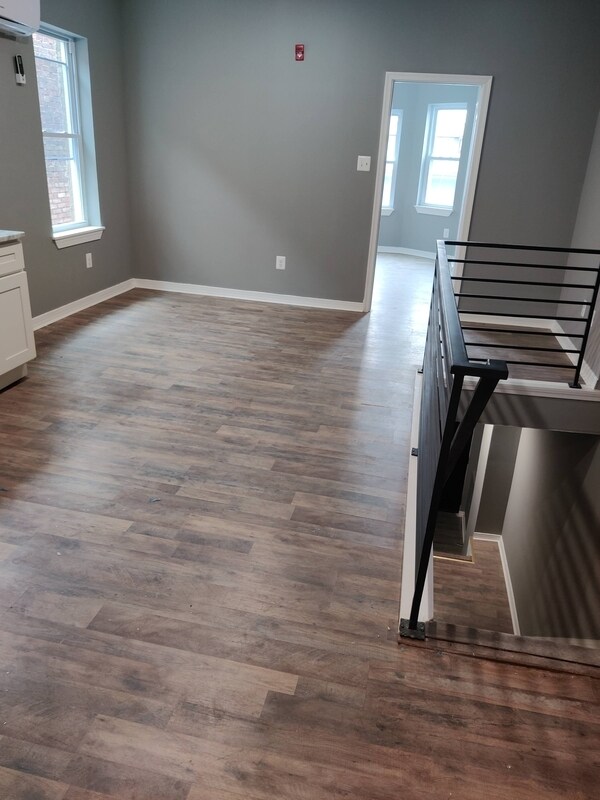 Photo - 5337 Market St