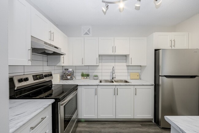 Photo - Forest Lane Apartments