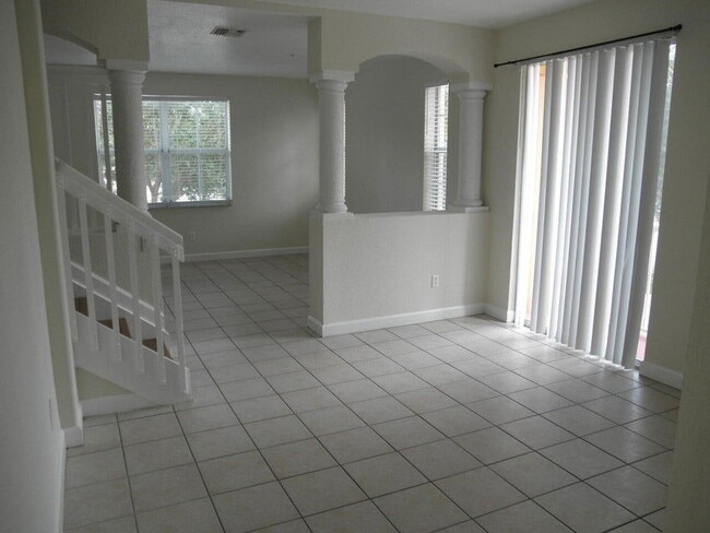 Photo - 3308 Shoma Dr