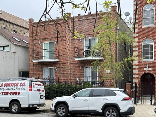 Building Photo - 1456 W Cortez St Unit M08B Rental