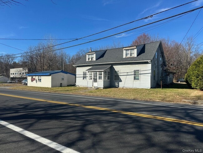 Building Photo - 1110 NY-94