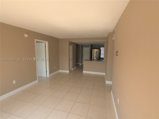 9911 W Okeechobee Rd Unit 1-101