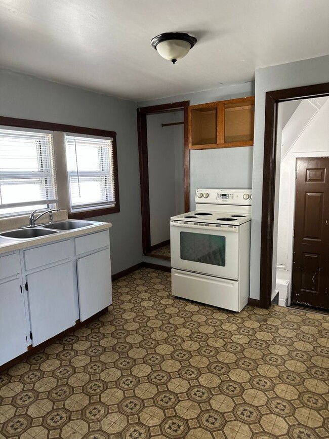 Photo - 916 Evergreen Ave