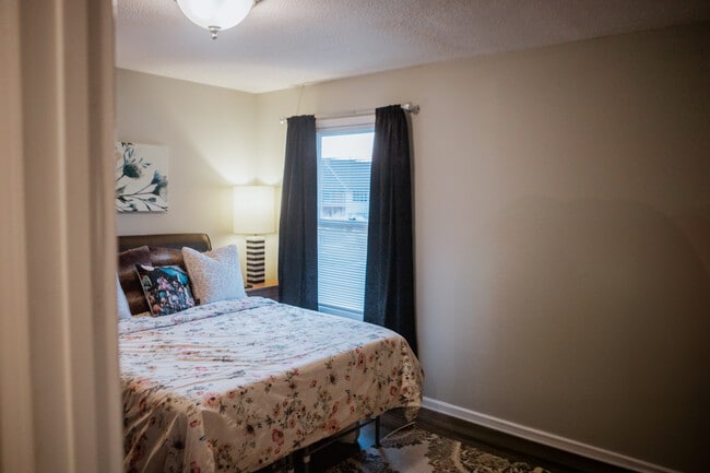 Photo - 199 Kristin Dr Unit A Side