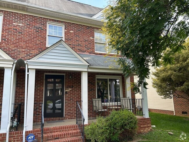 Building Photo - 1519 Lakeview Ave Rental