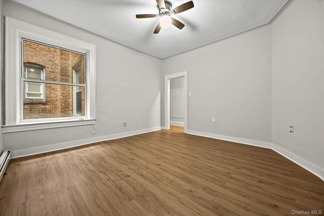 325 Autumn Ave Unit 1
