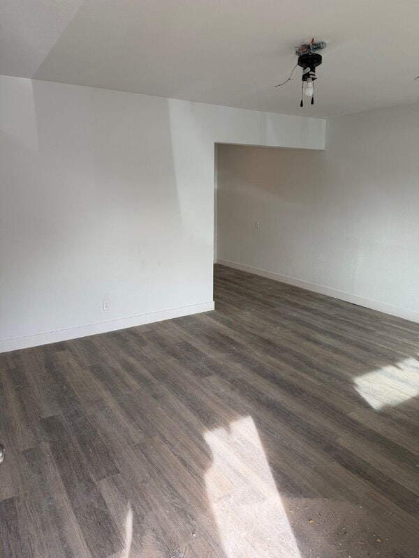 Photo - 390 W Lindbergh Ave