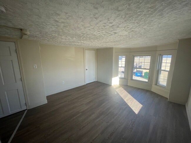 Building Photo - 48-50 Portland St Unit 48 Rental