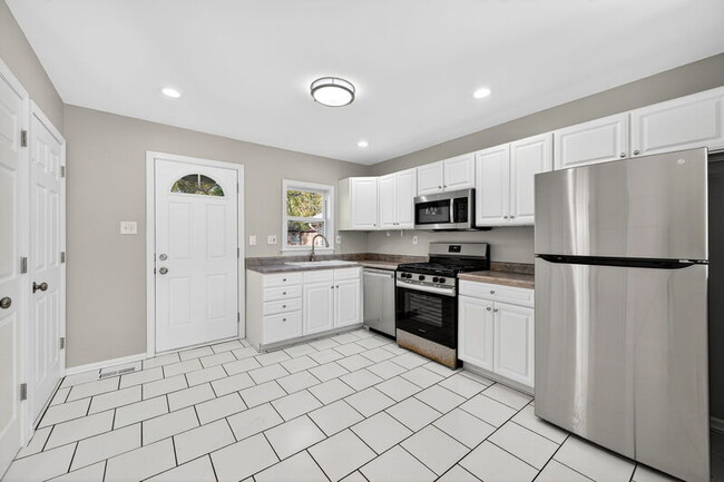 Photo - 8025 Waddell Ave