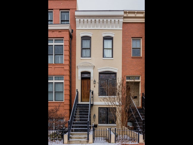 Building Photo - 1230 4th St NW