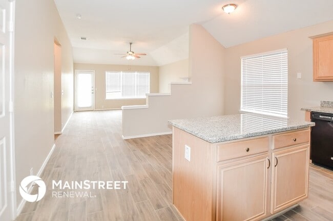 Photo - 6413 Hampstead Dr