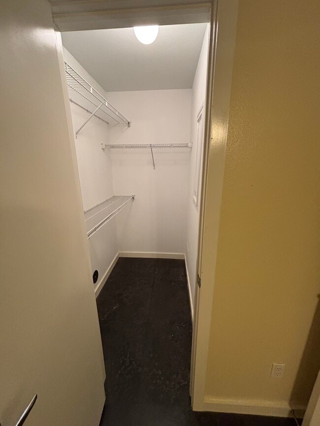 Photo - 2429 Wentworth St
