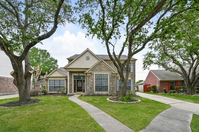 Building Photo - 2017 Spinnaker Dr