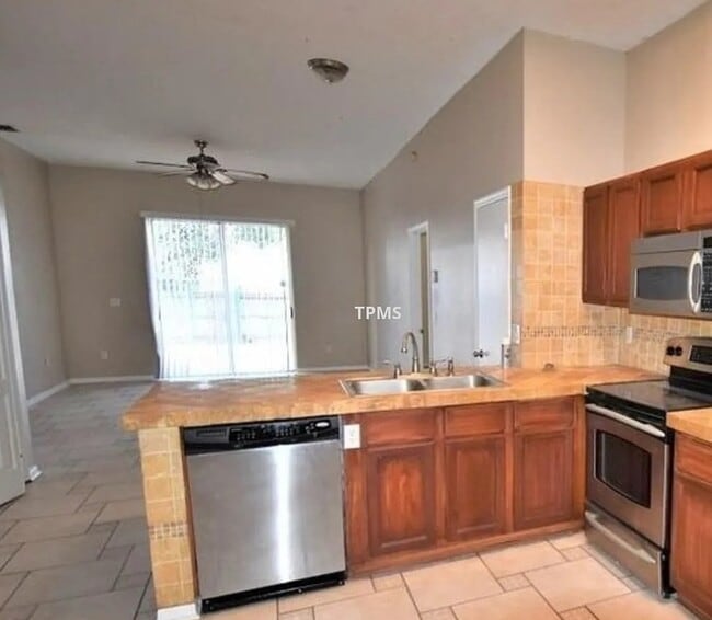 Photo - 12743 Woodbury Oaks Dr