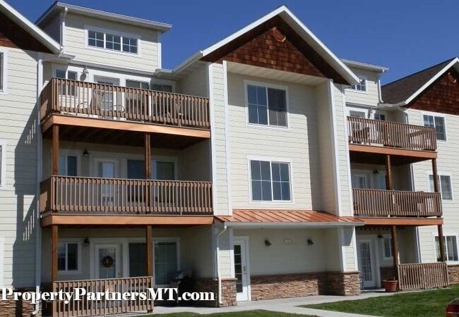 Building Photo - *** Very Nice Apartment - 3Bed 2Bath ***
