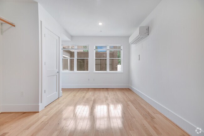 Building Photo - 2852 Connecticut Ave NW Unit 8 Rental