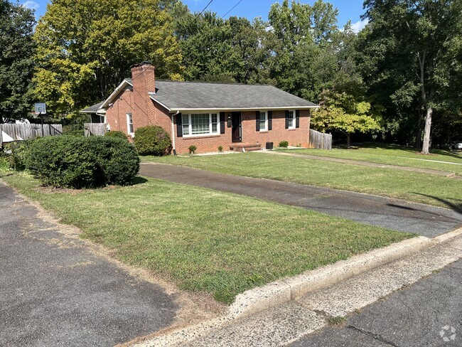 Building Photo - 2773 Asbury Ln Rental