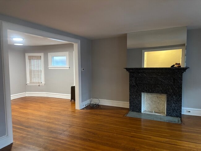 Photo - 783 Potomac Ave Unidad Lower