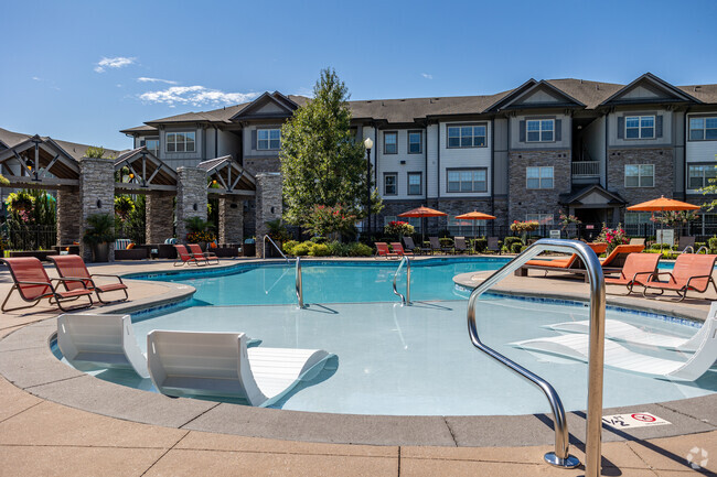 Pool - Vintage at Emory Road Apartments