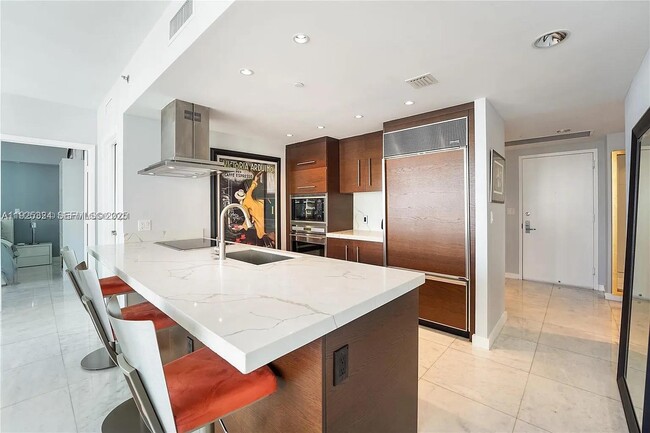 Photo - 495 Brickell Ave Unit 3304