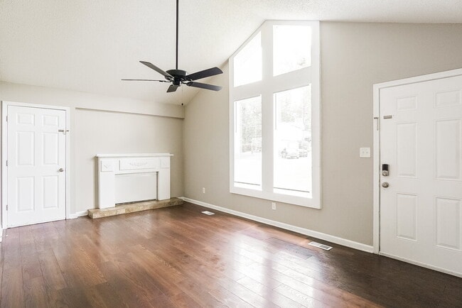 Photo - 3248 Larabee Ln