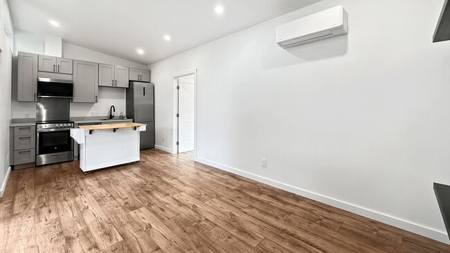 Photo - 760-22nd Unidad 760A