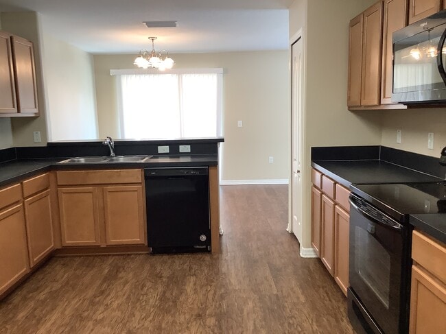 Photo - 7722 Maroon Peak Dr