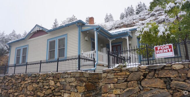 Building Photo - 3BR/2BA Ranch House in Historical District...