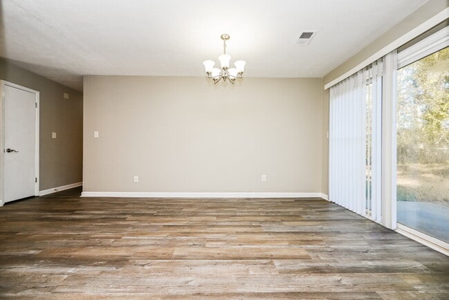 Photo - 4060 Faron Ct