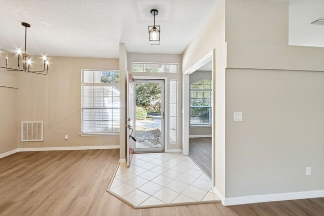 Photo - Central Island, 4 Bedroom + Office