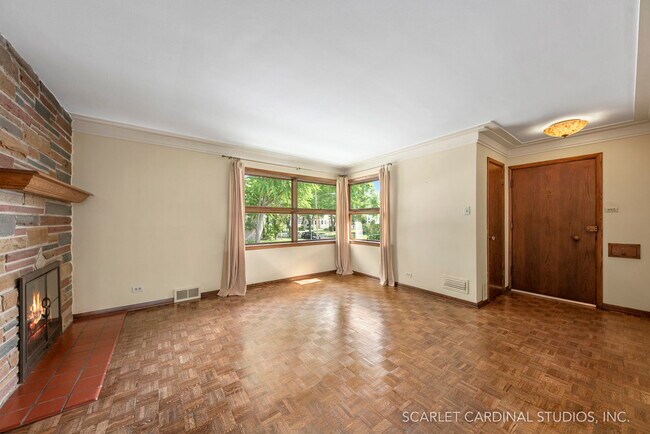 Living Room - 500 S Madison Ave