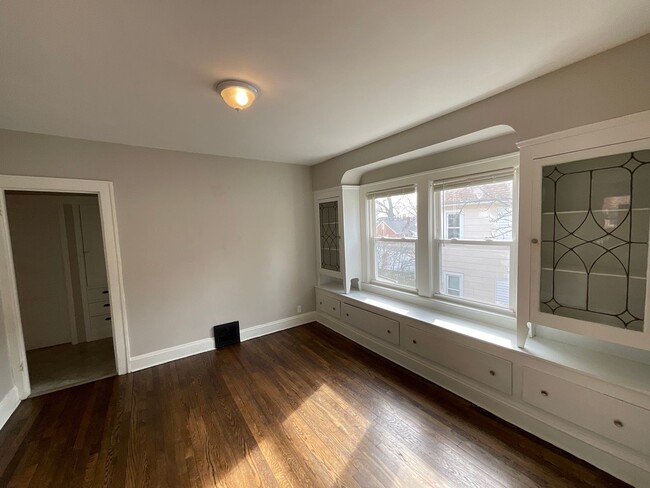 Photo - 19824 Pasnow Ave Unidad 19824 Pasnow Avenue Down