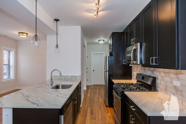Photo - 2207 W Eastwood Ave