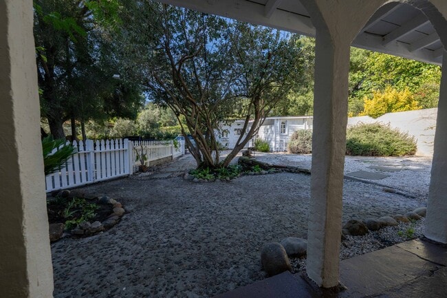 Photo - 1411 Bonnell Dr